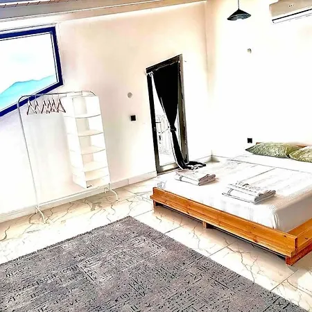 Pisuites Apartmán *